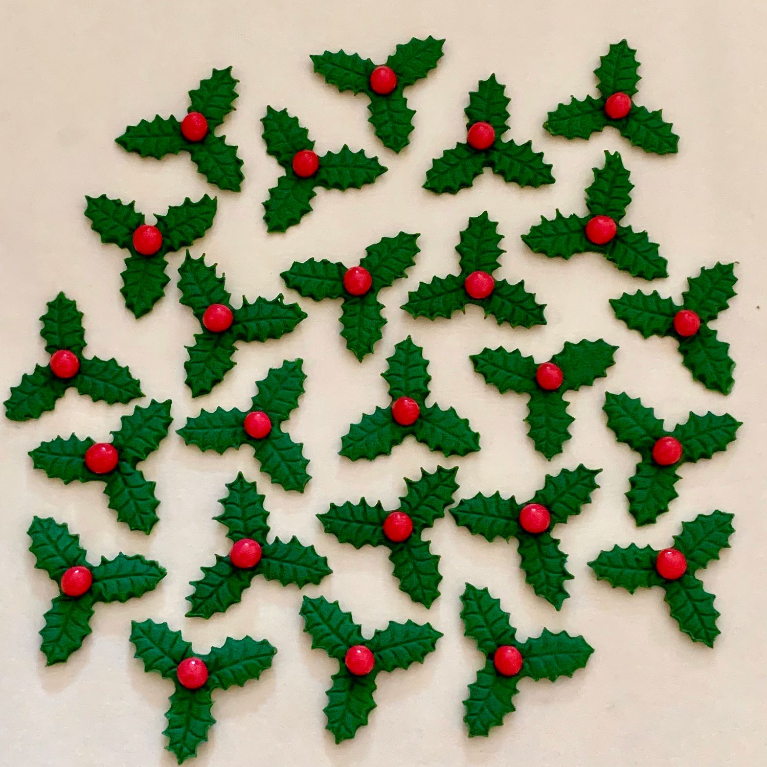 Petits Four Holly