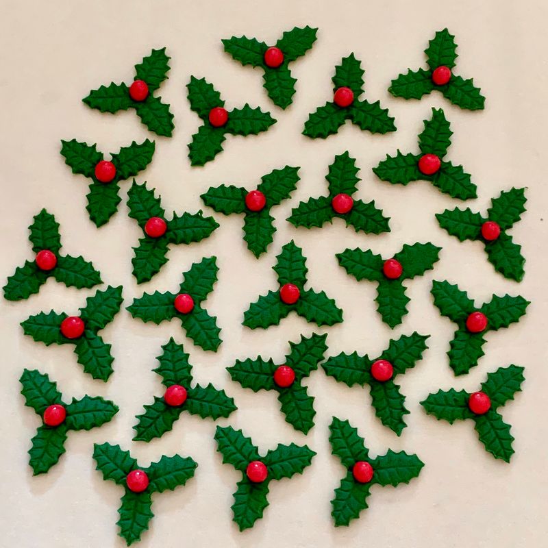 Petits Four Holly