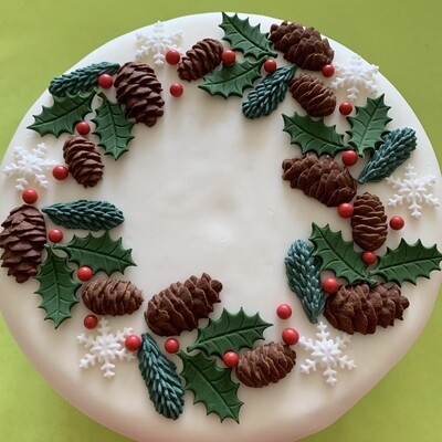 Christmas Cake Decorations