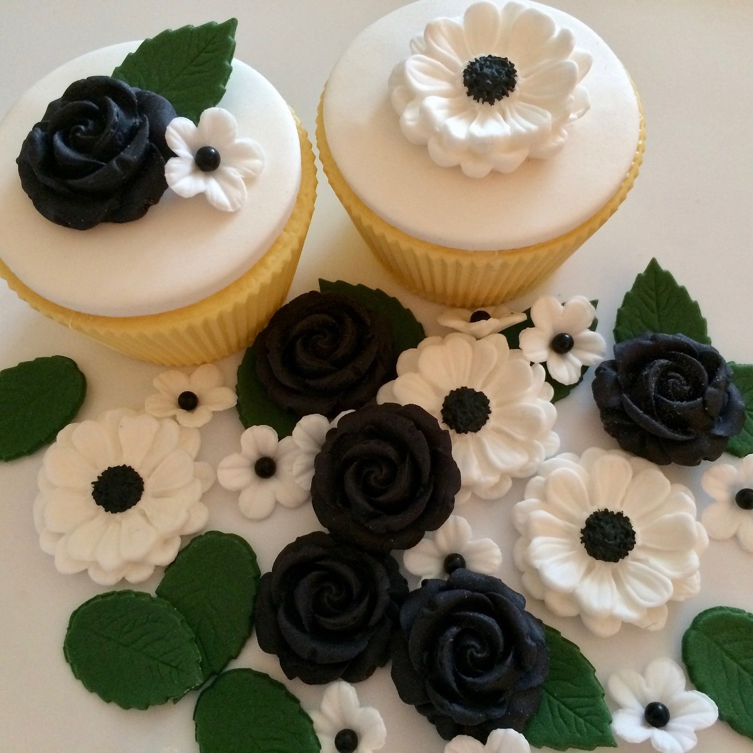 Black White Sugar Flowers