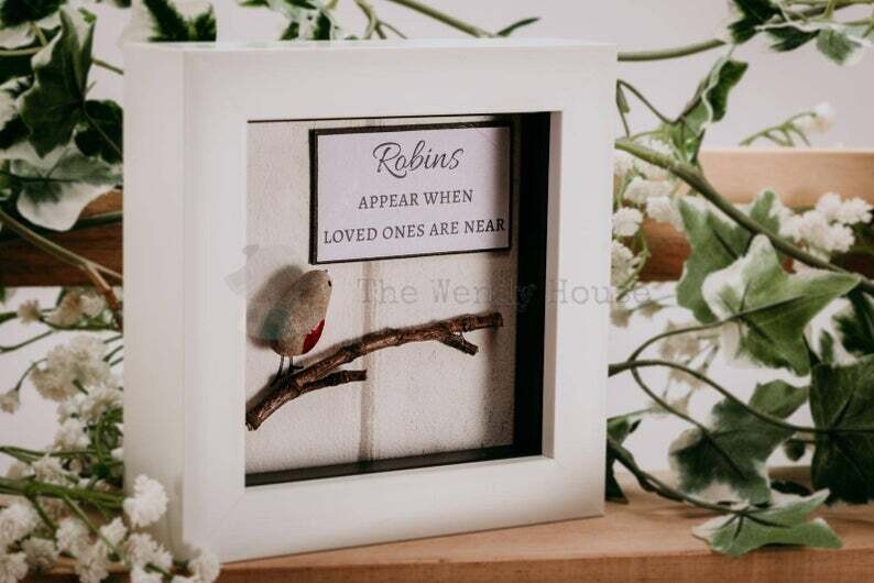 ROBINS APPEAR