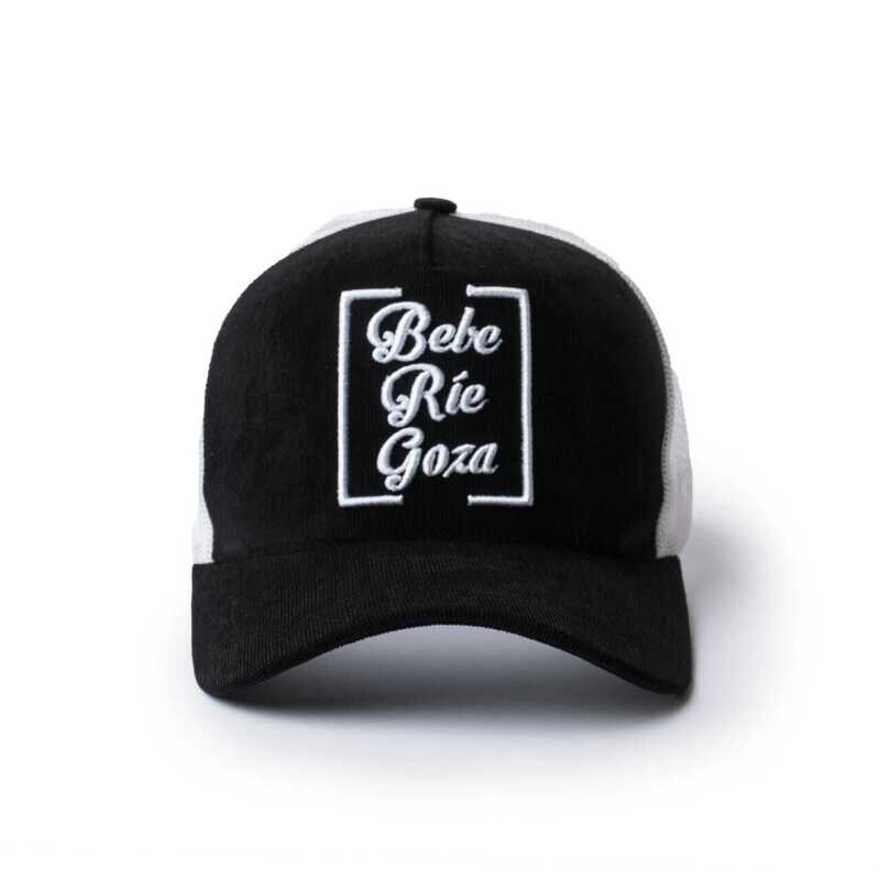 Cap. Ríe, Bebe, Goza.