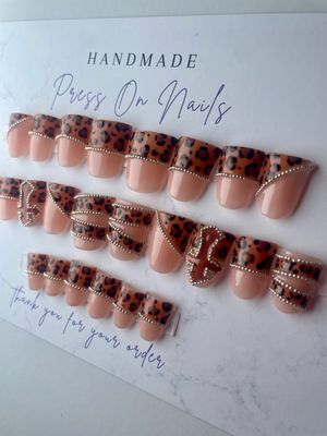 PRESS ON NAILS