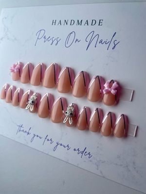 PRESS ON NAILS