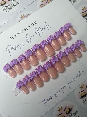 PRESS ON NAILS
