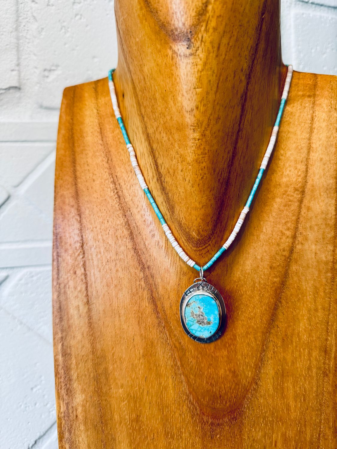 Turquoise crossed arrow necklace
