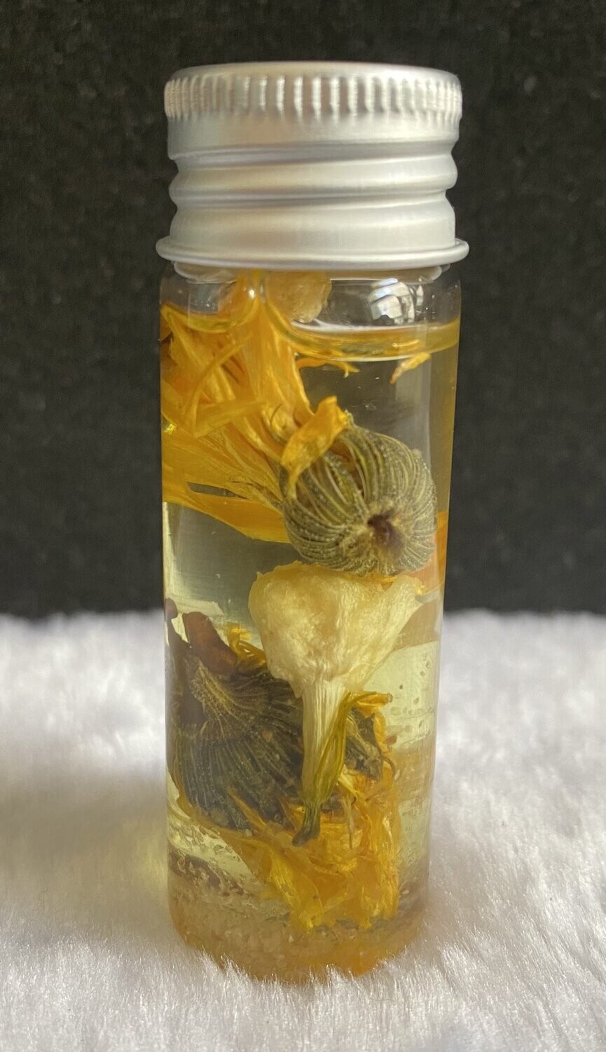 Solar Plexus Chakra Alignment Bath Oil Solar Plexus Chakra Alignment Bath Oil