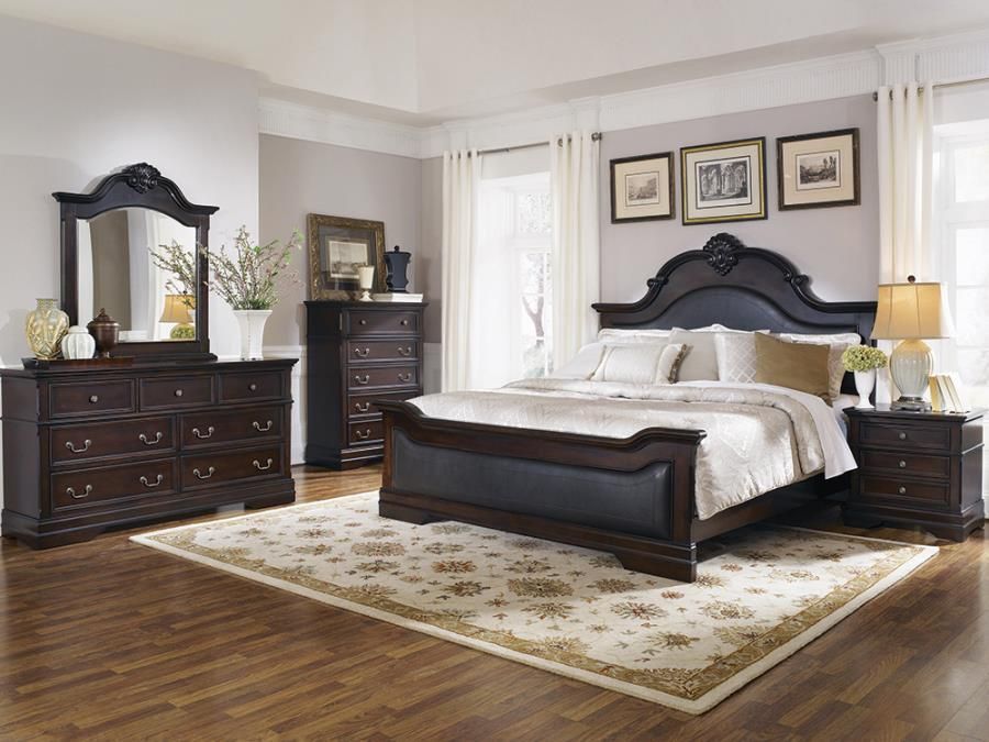 Cambridge - 5 Piece Queen Carved Bedroom Set - Cappuccino