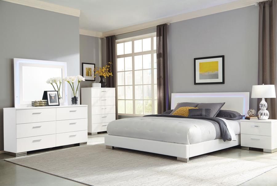 Felicity - 5 Piece Eastern King Bedroom Set With Led Headboard And Mirror - Glossy White