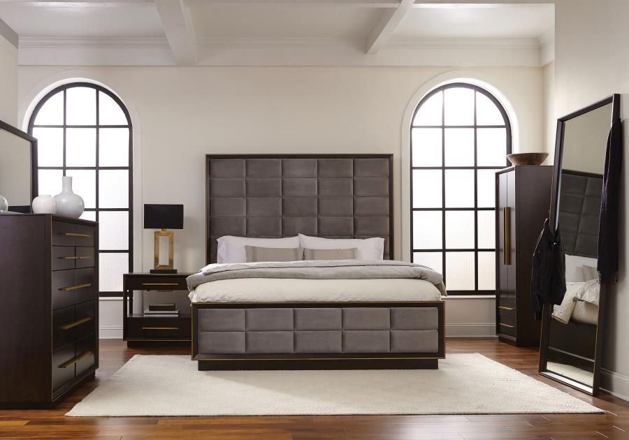 Durango - 4 Piece California King Panel Bedroom Set - Gray And Smoked Peppercorn