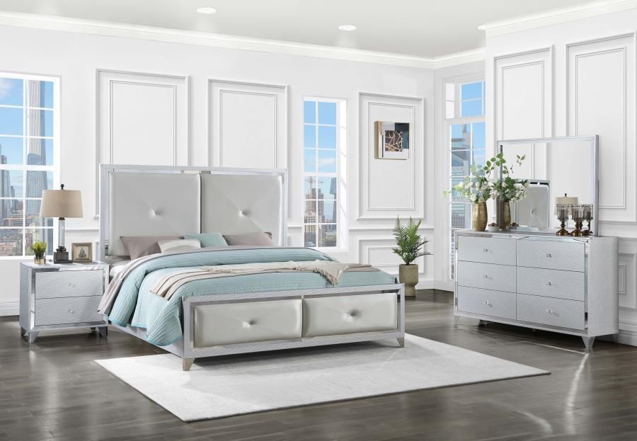 Larue - 4 Piece Tufted Queen Bedroom Set - Silver