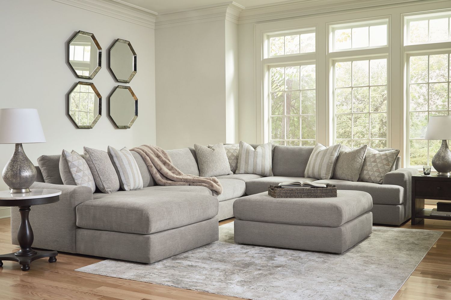 Avaliyah - Ash - 7 Pc. - 6-Piece Sectional With Laf Corner Chaise, Ottoman