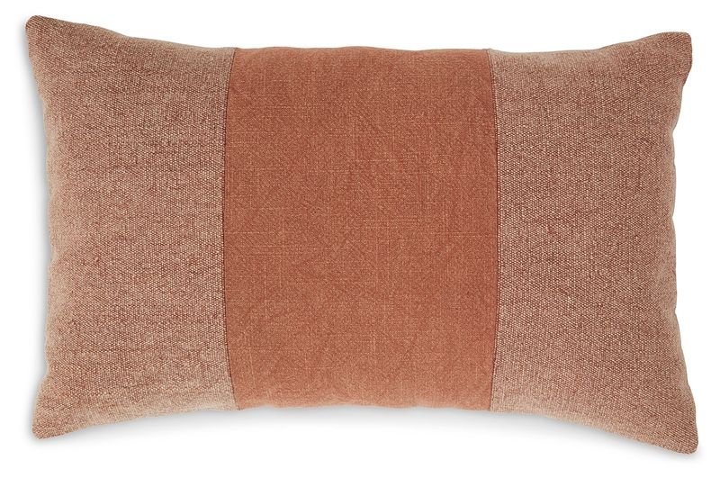 Dovinton - Red - Pillow