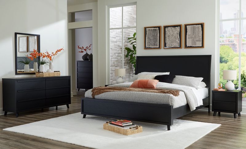 Danziar - Black - 7 Pc. - Dresser, Mirror, Chest, King Panel Bed