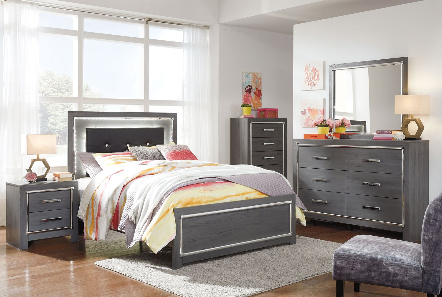 Lodanna - Gray - 6 Pc. - Dresser, Mirror, Chest, Full Panel Bed