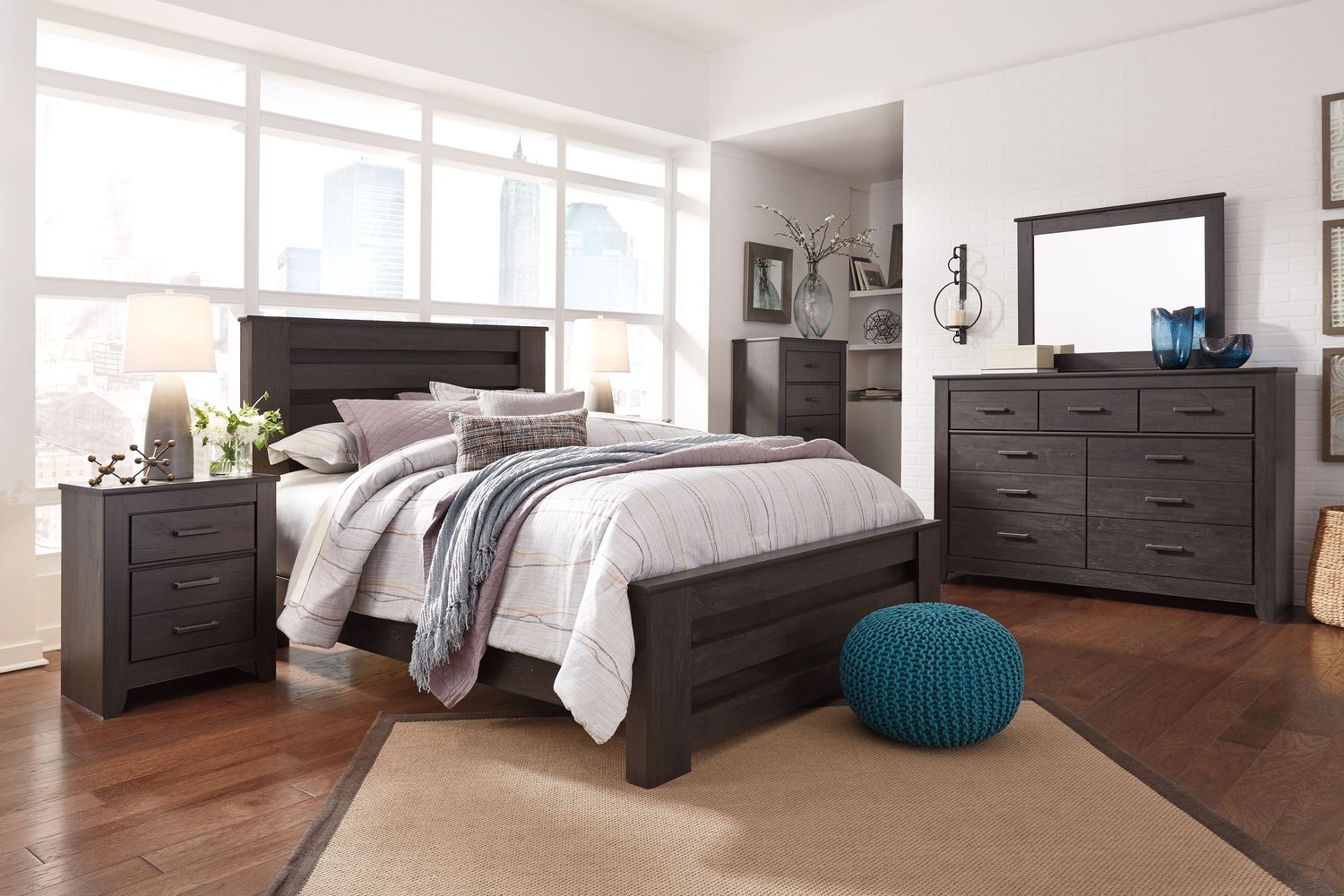 Brinxton - Charcoal - 7 Pc. - Dresser, Mirror, King Panel Bed, 2 Nightstands
