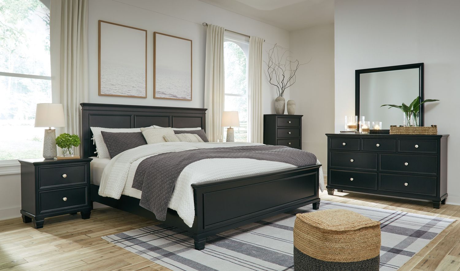 Lanolee - Black - 7 Pc. - Dresser, Mirror, King Panel Bed, 2 Nightstands