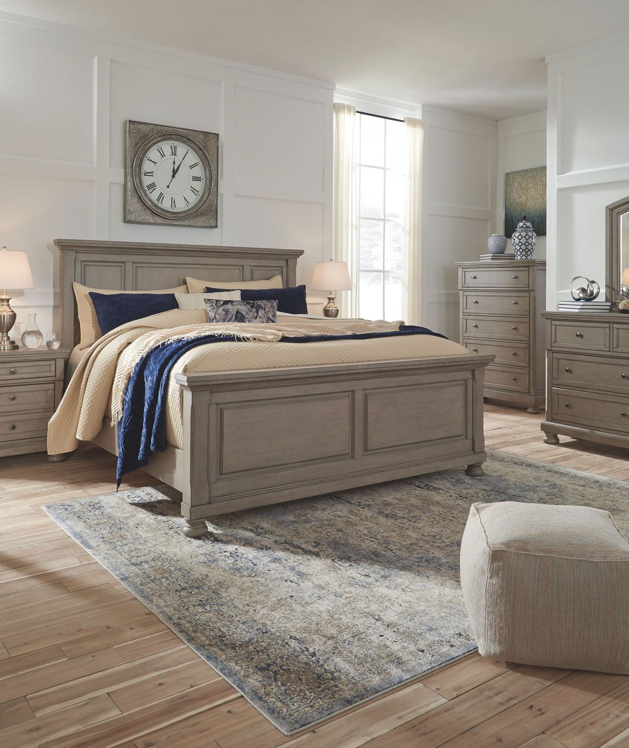 Lettner - Light Gray - 5 Pc. - Dresser, Mirror, California King Panel Bed