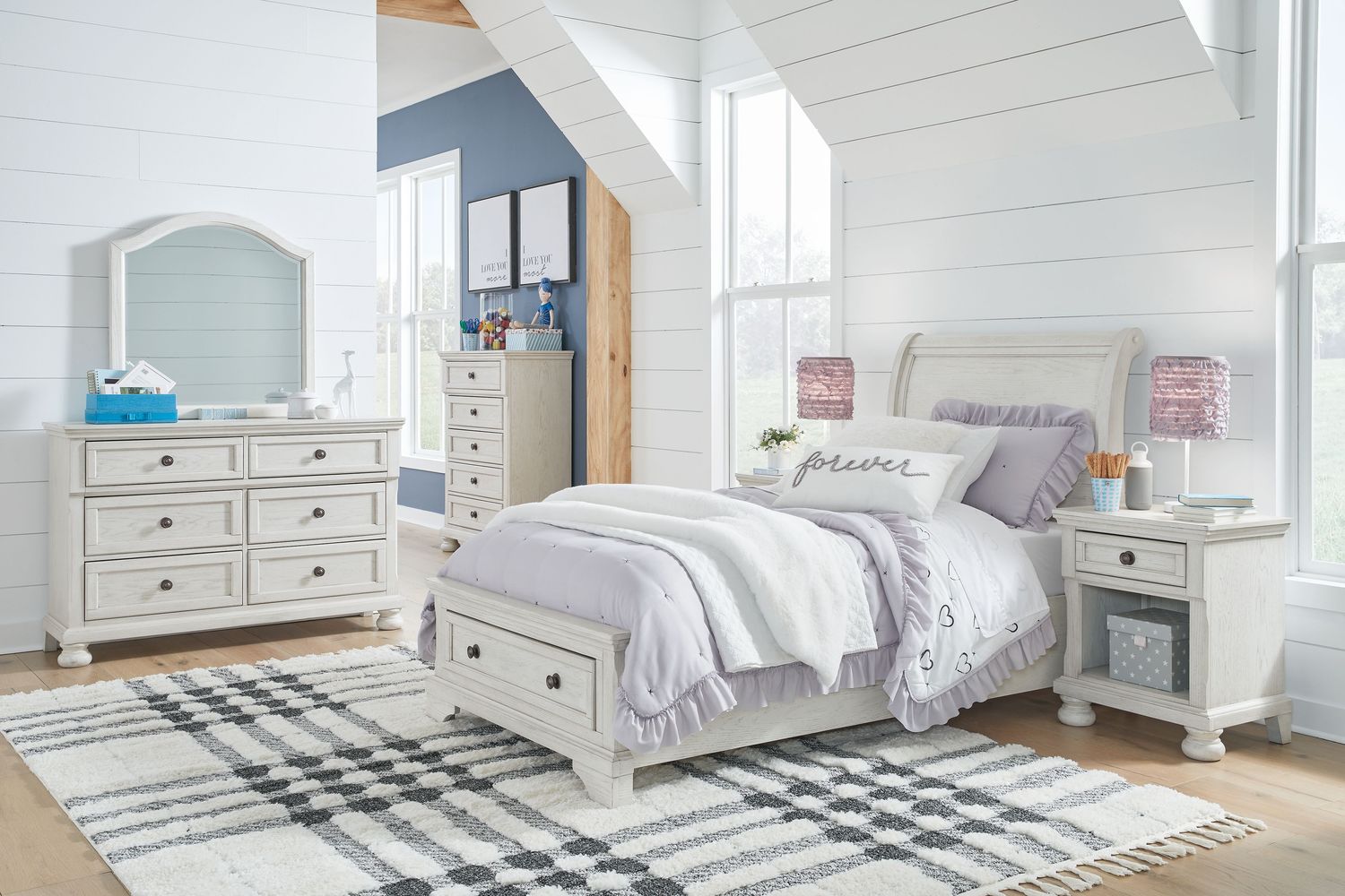 Robbinsdale - Antique White - 7 Pc. - Dresser, Mirror, Twin Sleigh Storage Bed, 2 Nightstands