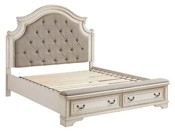 Realyn - Chipped White - K/CK Uph Bench Footboard