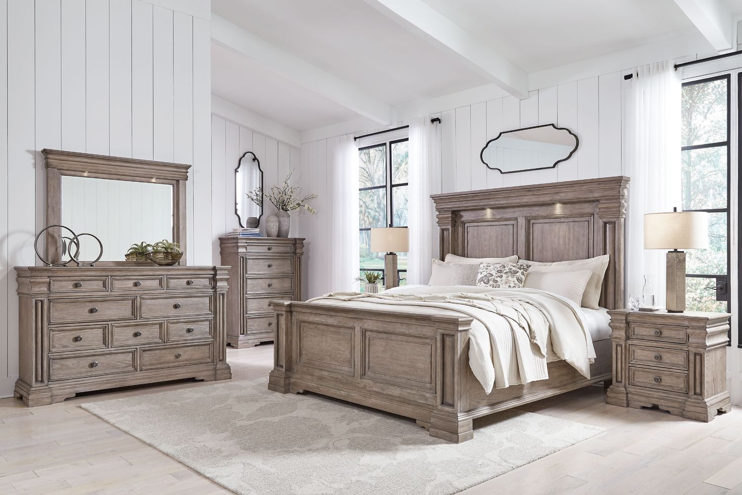 Blairhurst - Light Grayish Brown - 5 Pc. - Dresser, Mirror, California King Panel Bed