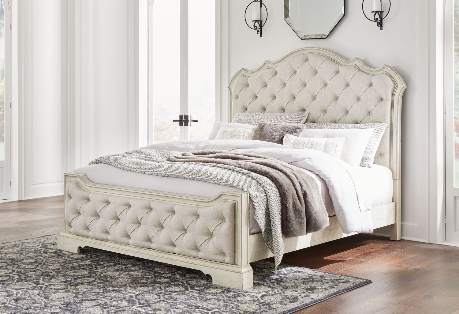 Arlendyne - Antique White - King Upholstered Bed