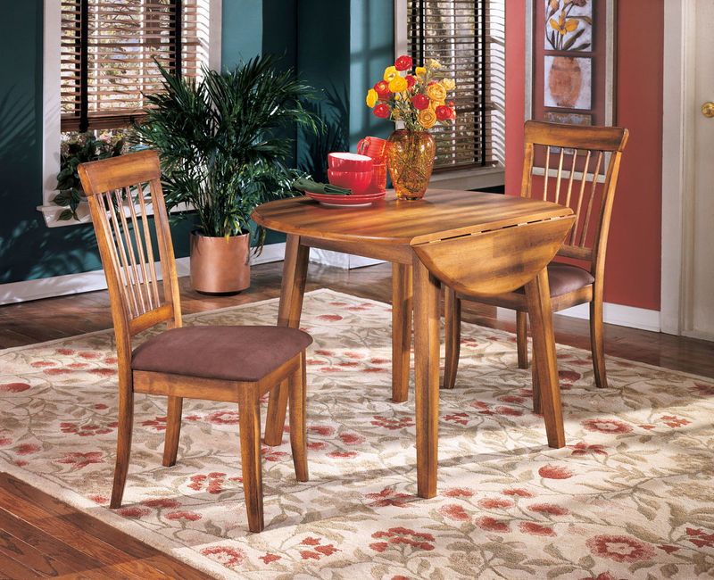 Berringer - Rustic Brown - 3 Pc. - Drop Leaf Table, 2 Side Chairs