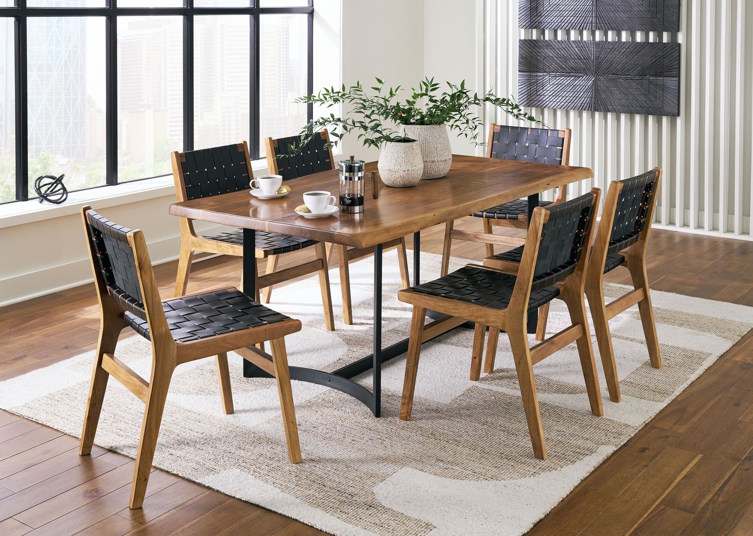 Fortmaine - Brown / Black - 7 Pc. - Dining Table, 6 Side Chairs