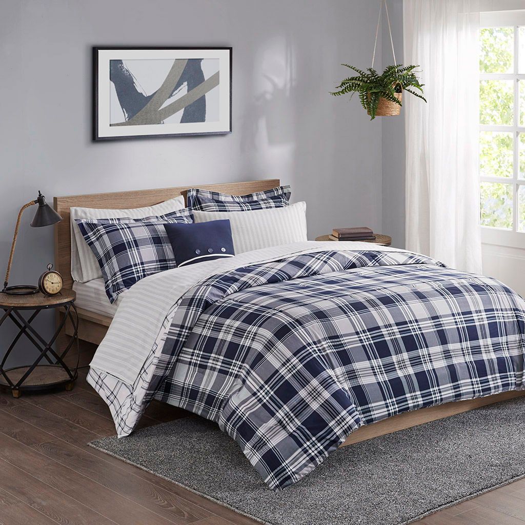 Patrick - California King Reversible Complete Bedding Set - Navy