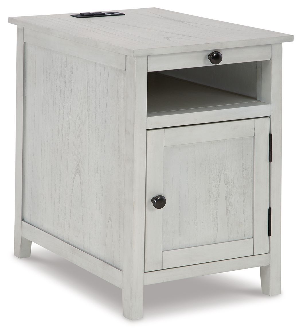 Treytown - Antique White - Chair Side End Table