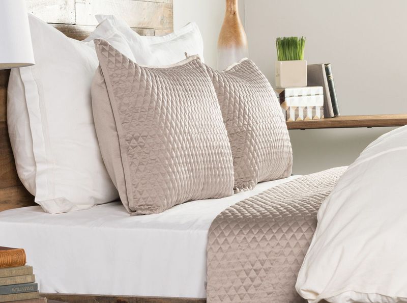 Diamond - King Quilt - Pebble