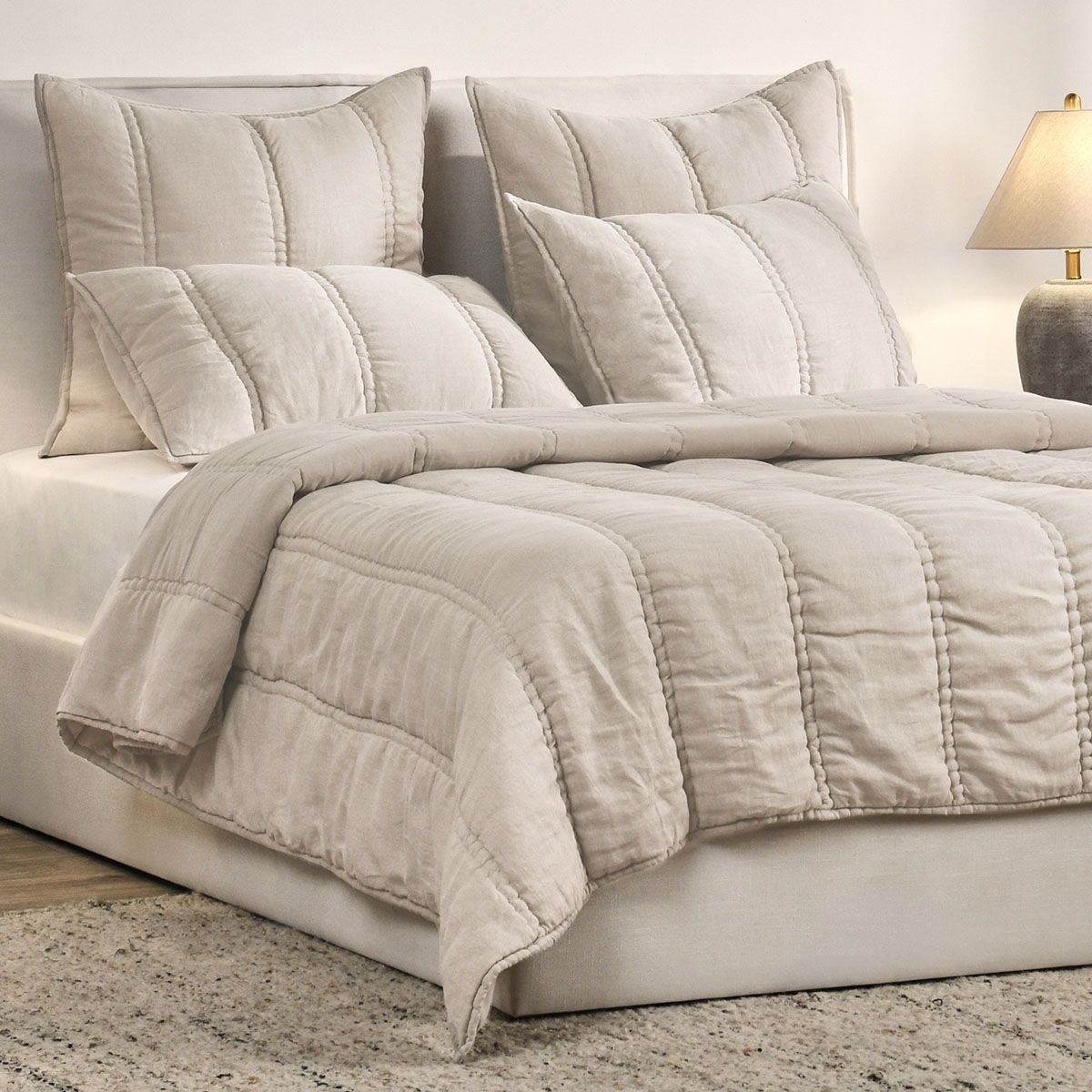 Rowen - Queen Quilt - Taupe