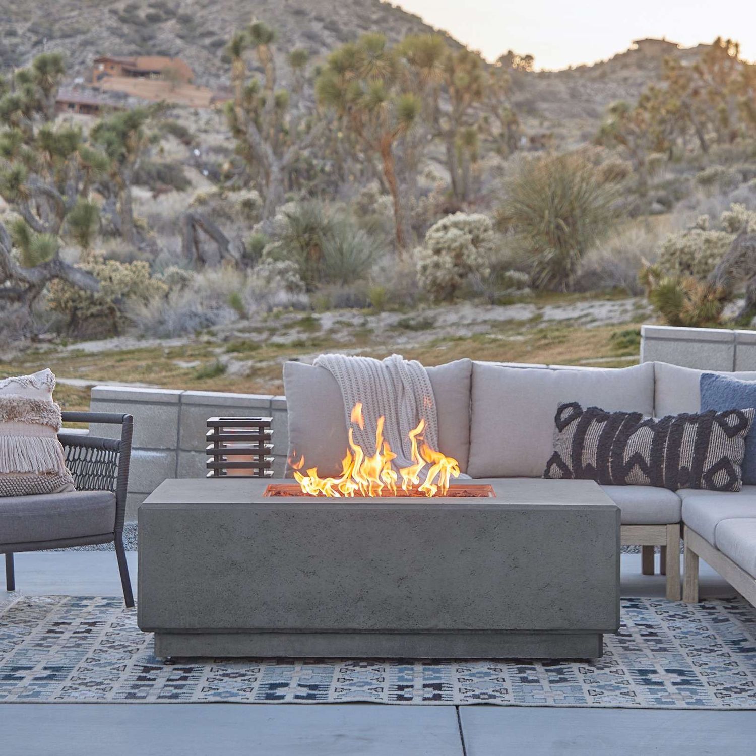 Boaz Fire Table