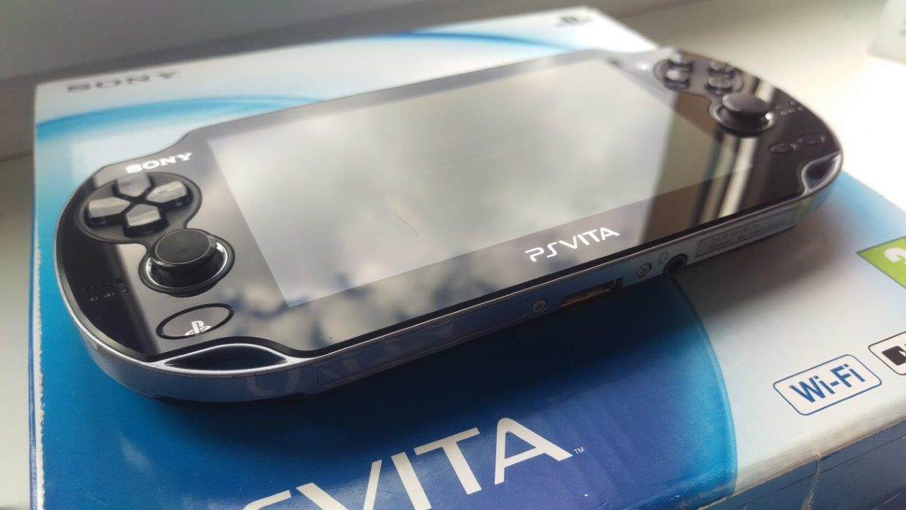 Sony PS VITA AMOLED 128Gb 3.65 Henkaku