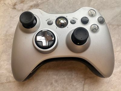 Xbox 360 pilkas belaidis originalus pultelis