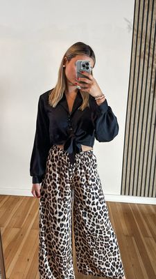 Hose mit Leo Print