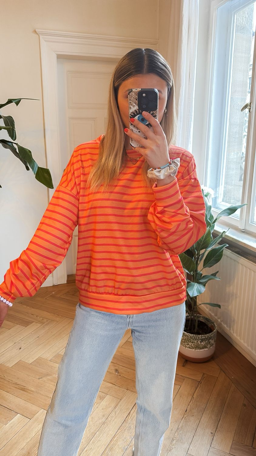 Pullover gestreift