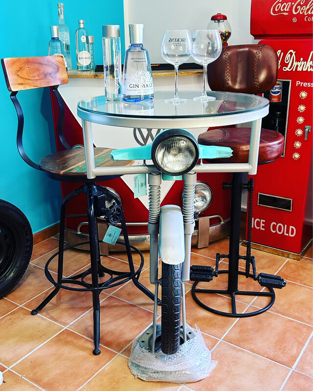 Tavolino alto