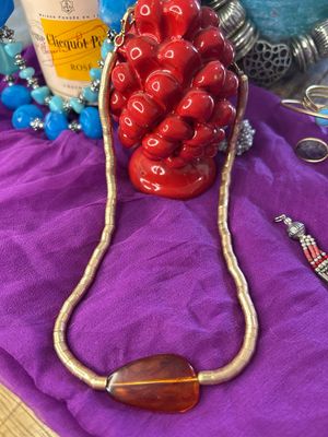 Bellissima collana artigianale con gemma