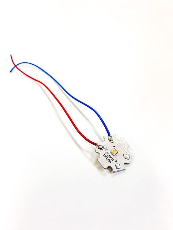 Luminus LED SBT-90-W65S-F71-NA102  Oslon Square 3000 K auf Starplatine mit Litzen - 210
Lumen