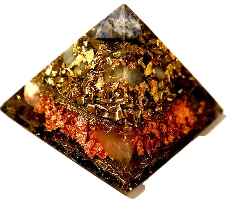 Orgonit Pyramide 6.4 - handgefertigt Orgonit Pyramide 6.4 - handgefertigt