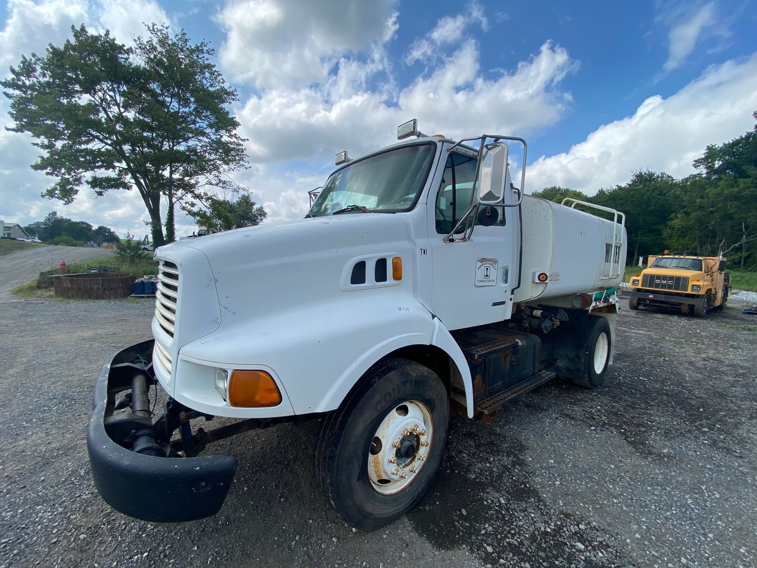 1999 Sterling L85-13 Water Truck