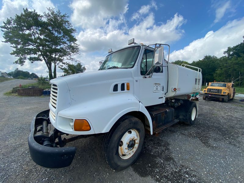 1999 Sterling L85-13 Water Truck