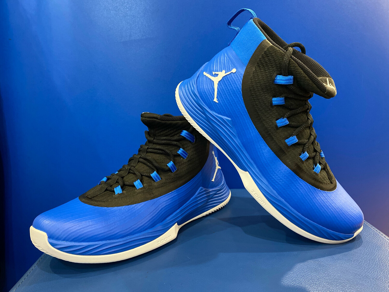 Air Jordan Ultra Fly 2 Basketball Shoes  (Near-New) (EC779)