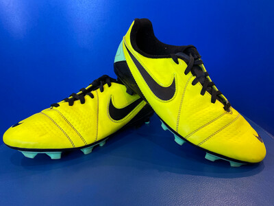 Nike CTR360 Libretto Junior Football Boots US6 (Near-New) (EC764)
