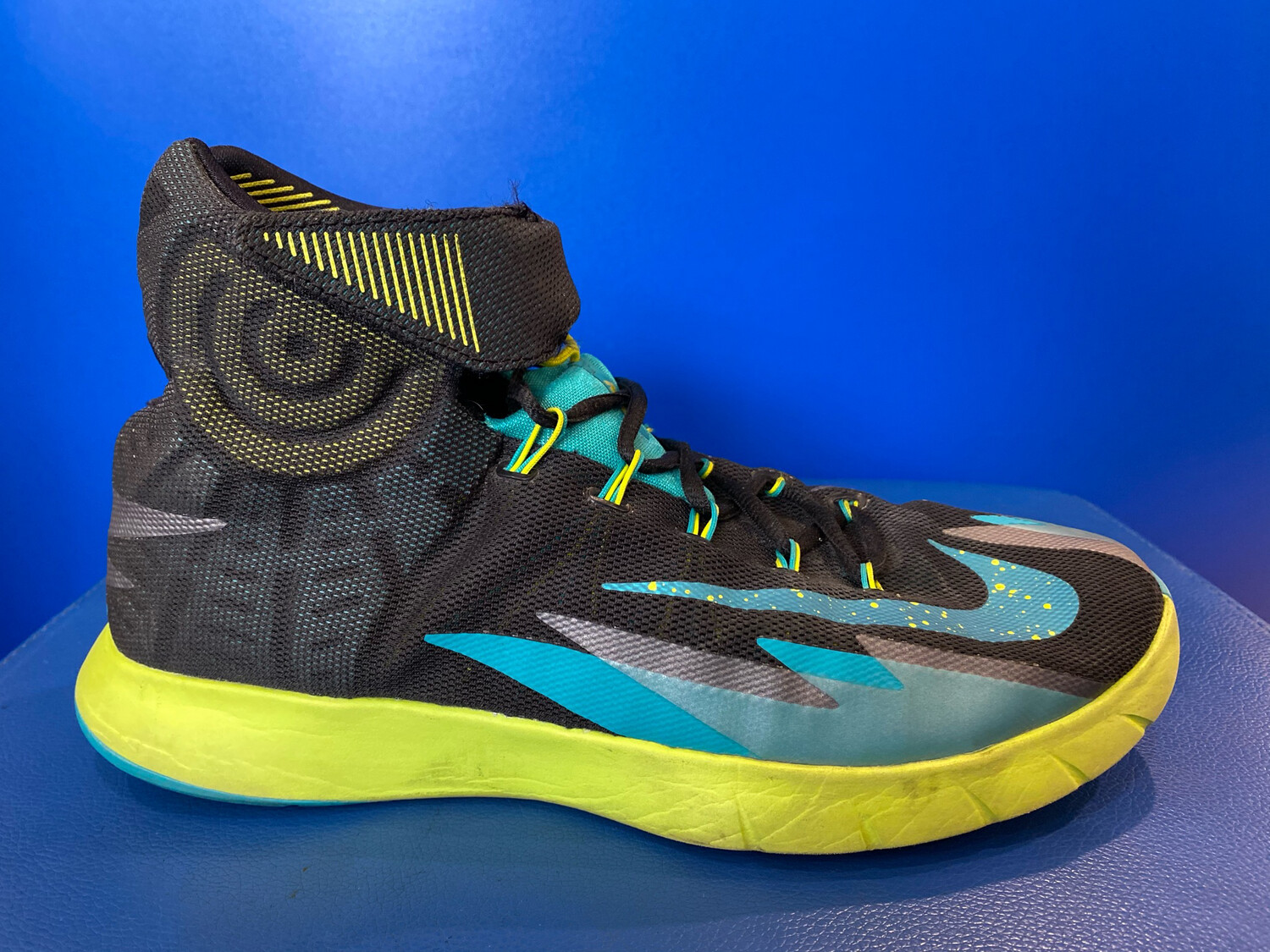 Nike Zoom Hyperrrev Basketball Shoes US9.5 (Near-New) (EC782)