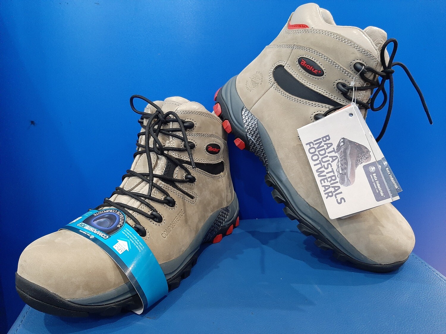 Bata Bickz Access Mens Work Boots EU43 New EC2666