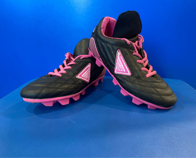 Aerosport Football Boots US2 (Near-new) (EC678)