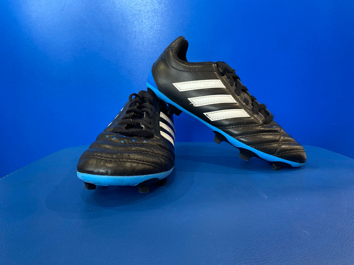 Adidas SGC Football Boots US2 (Near-new) (EC673)