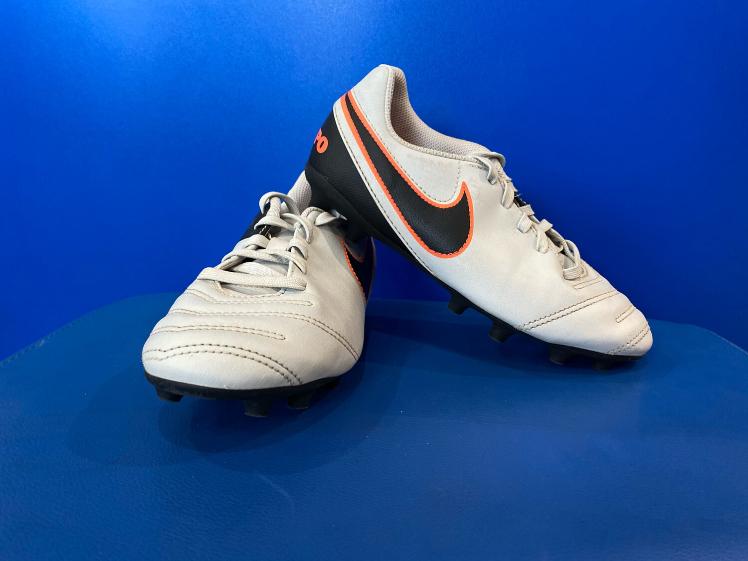 Nike Tiempo Rio III Football Boots US3 (Used) (EC711)